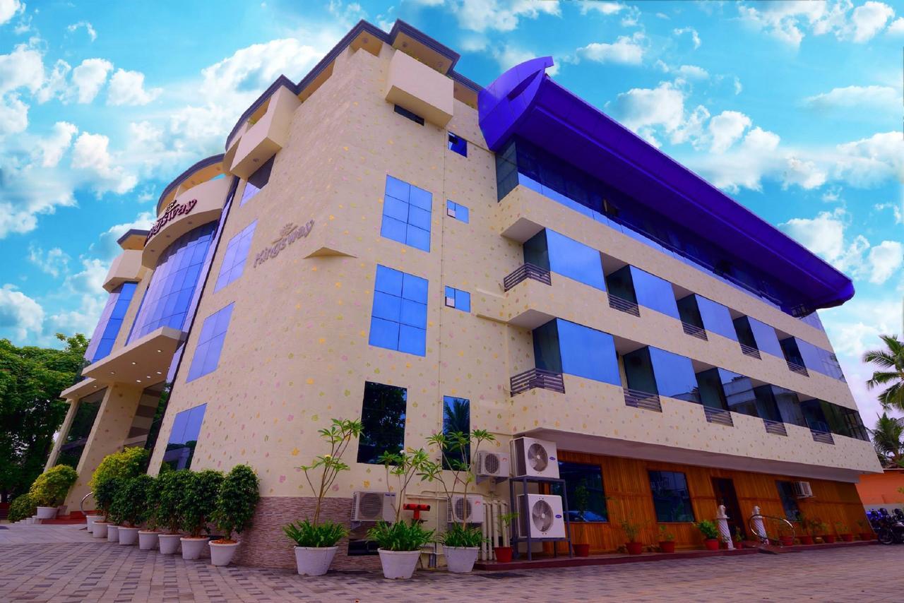 Hotel Sps Kingsway Thiruvananthapuram Exterior foto